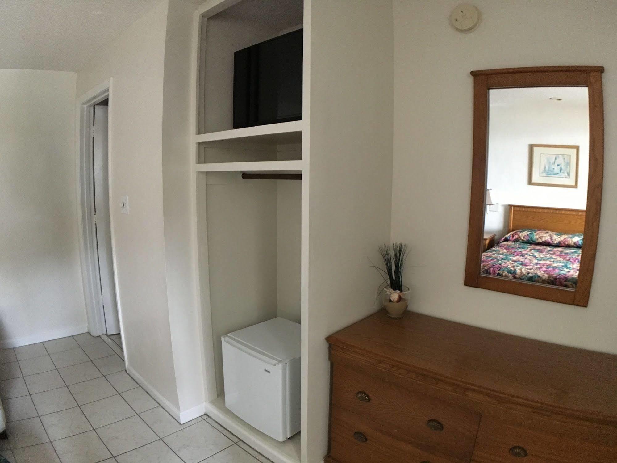Ocean Cove Motel Вирджиния Бийч Екстериор снимка